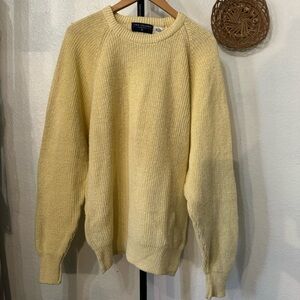 Vnt. Van Heusen Sweater